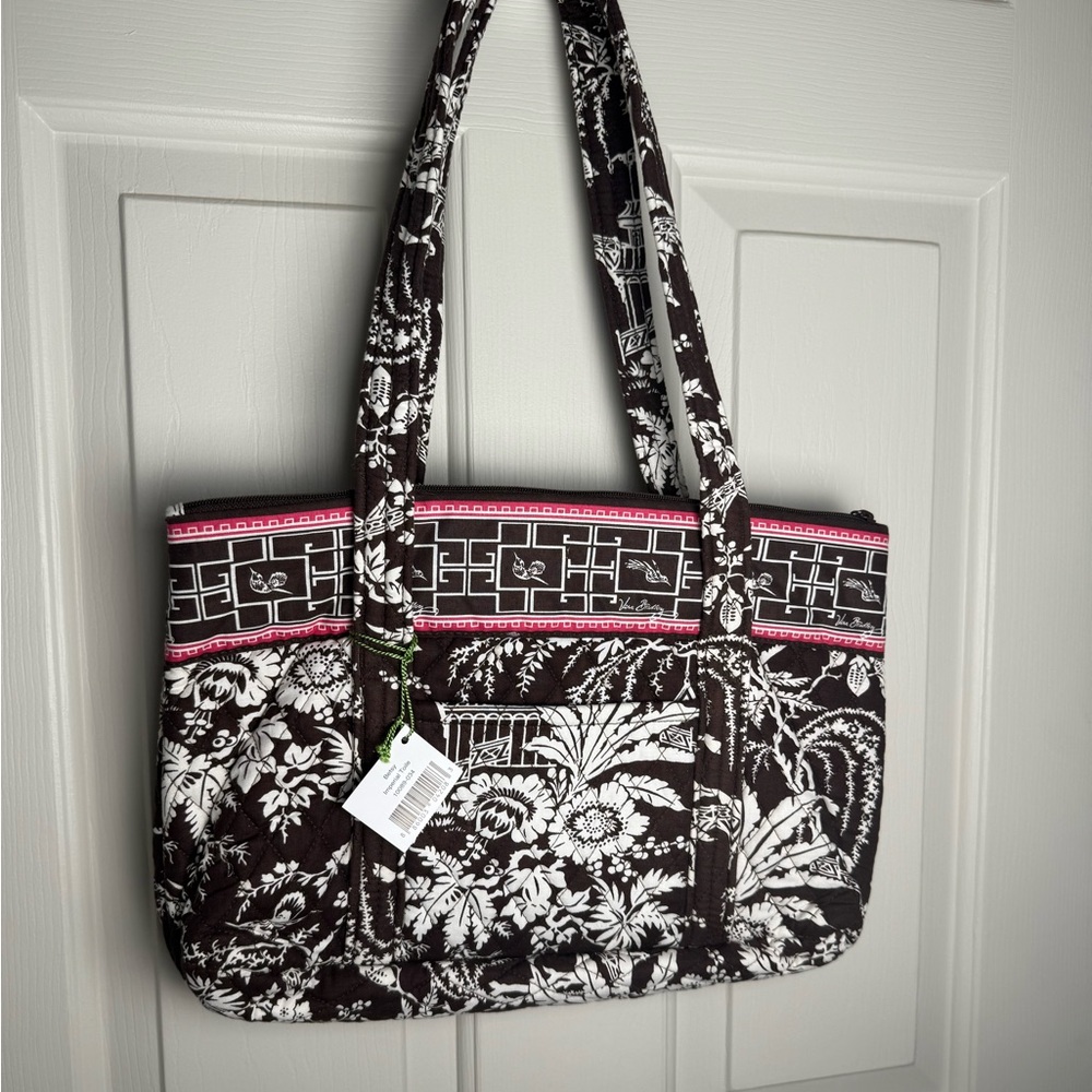 NWT Vera Bradley Imperial Toile Betsy Shoulder Bag Retired Rare Quilted Purse